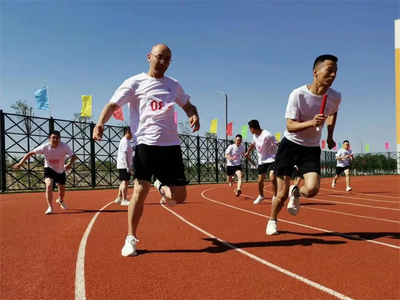 选煤分公司举办“向未来·奔跑吧”职工田径比赛（6）.jpg