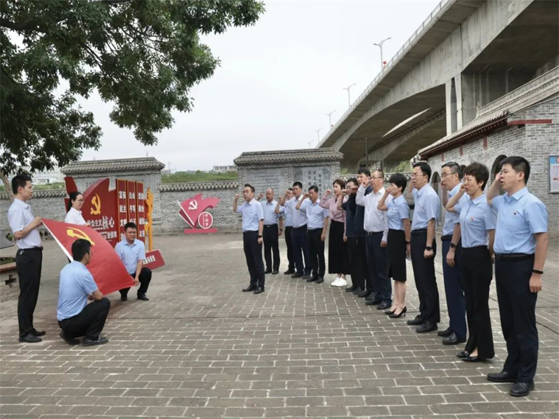 陕煤集团审计部党支部与公司机关经营党支部开展联合主题党日活动（3）.jpg